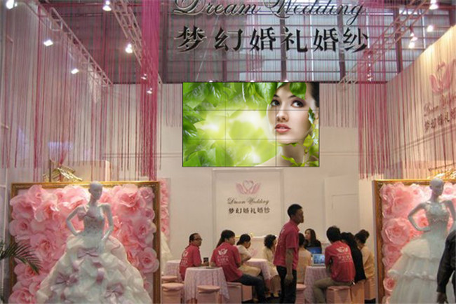 婚紗觸摸導(dǎo)購(gòu)展示-碩遠(yuǎn)觸控